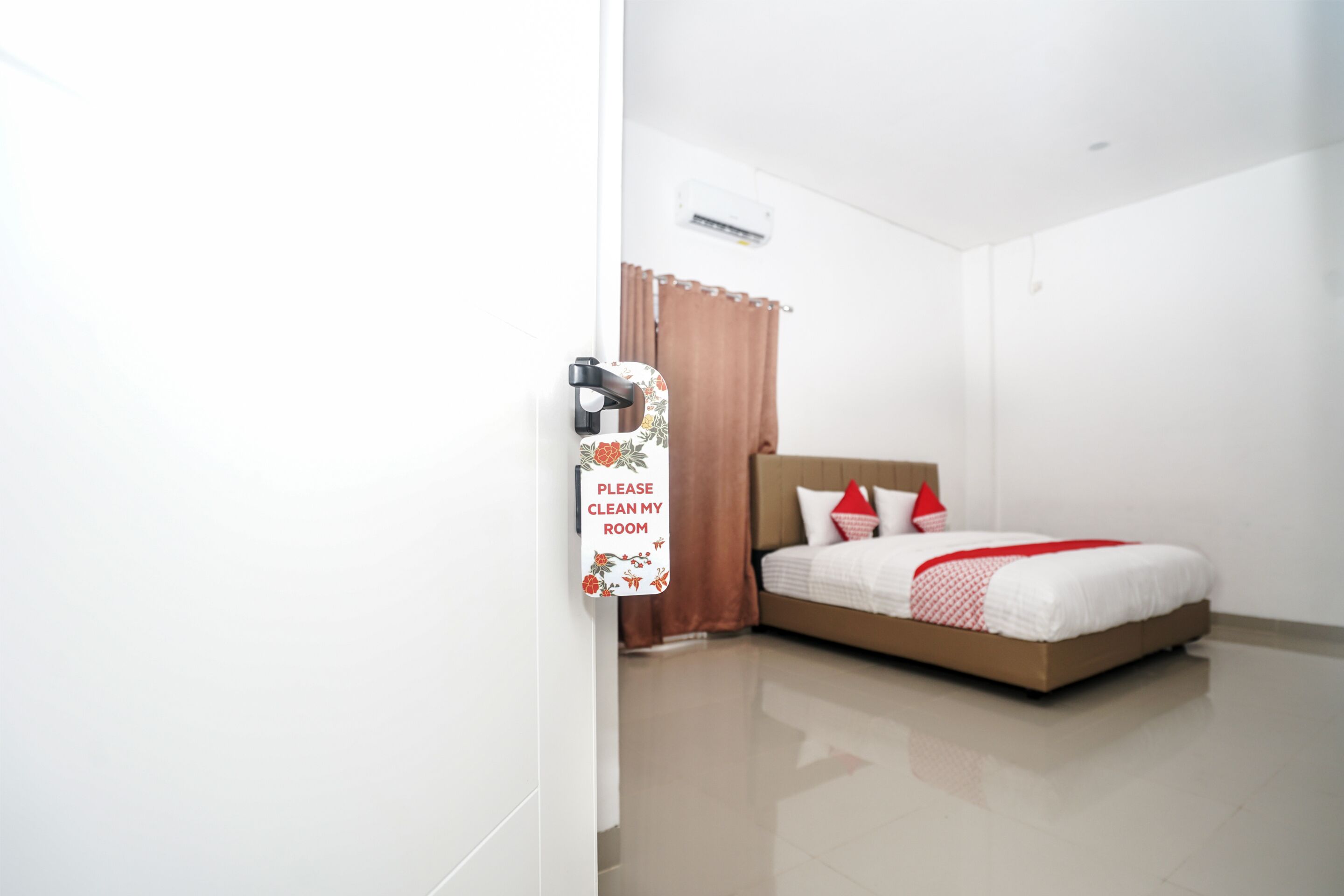 Foto - OYO 443 Hotel Barlian