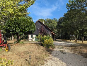 Exterior - Spacious Gîte in Gourdon : Ideal for a Relaxing Stay in Nature (Gourdon)