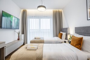 Business Apartment, 2 Bedrooms, Balcony | Blackout drapes, soundproofing, iron/ironing board, free WiFi