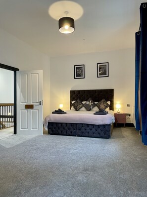 5 bedrooms, iron/ironing board, travel cot, free WiFi