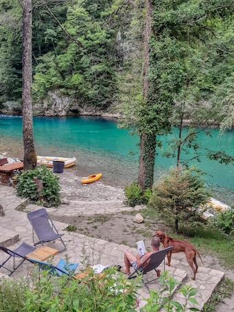 Exterior. Rafting Camp Encijan