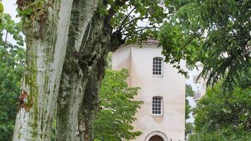 Enceinte de lâhĂ©bergement