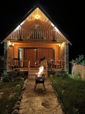 Deluxe Bungalov, Birden Çok Yatak, Deniz Manzaralı, Bahçeli | Balkon manzarası