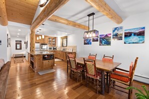 Dining - Ridge Court # 14 at Palisades - Ski Shuttle, Dog OK (Olympic Valley)