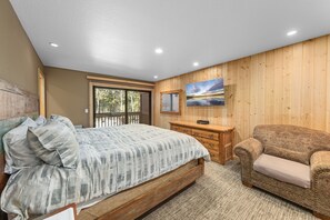 3 室のベッドルーム、アイロン / アイロン台、WiFi (無料)、ベッドシーツ