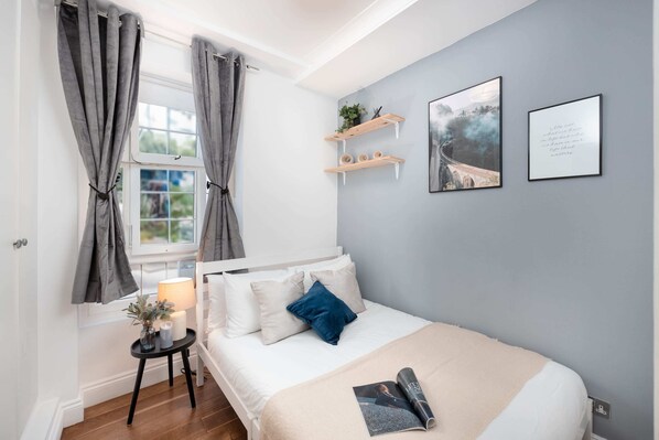 3 bedrooms, iron/ironing board, travel cot, WiFi