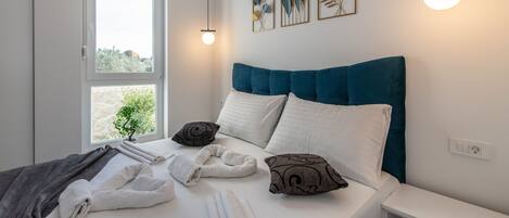 2 sovrum, värdeförvaringsskåp på rummet och strykjärn/strykbräda