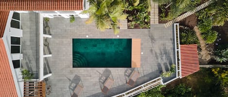 Outdoor pool, a heated pool