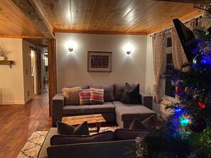 Smart TV, fireplace, offices