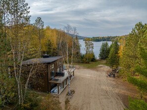 Exterior - Magnificent chalet with a contemporary design: dream location for an unforgettable holiday (Notre-Dame-de-la-Merci)
