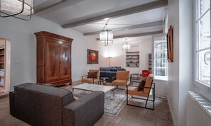 TV, table football, ping pong, books - Gite Chemin des Dames - Calm & Refined (Montauban)