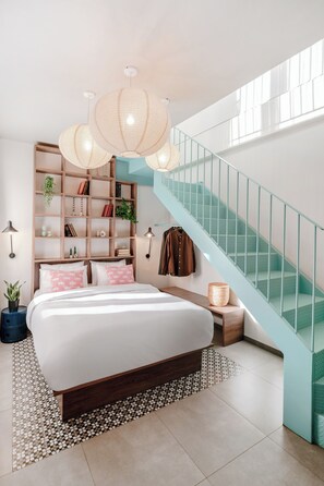 Urban Loft Suite with Rooftop Terrace | Iron/ironing board, free WiFi, bed sheets - Dogpound Athens (Athens)