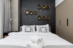 2 bedrooms, individually decorated, iron/ironing board, free WiFi - Waves - Seaside Splendor 2BR in Dubai's Business Bay (Dubai)