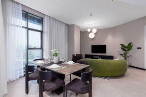 Exclusive Apartment | Dining room