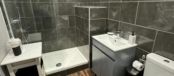 Stunning Georgian Spacious Apartment Central Bath