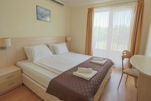 Perhehuoneisto | Työpöytä, ilmaiset vauvansängyt, ilmainen Wi-Fi, vuodevaatteet