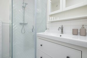 Dusche, Haartrockner