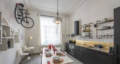 Boutique Duplex in Brussels - Superb Location
