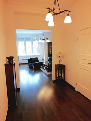 Interior - Old George (Beograd)