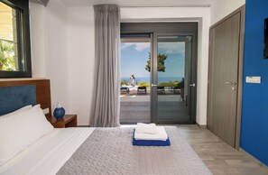5 bedrooms, iron/ironing board, free WiFi, bed sheets