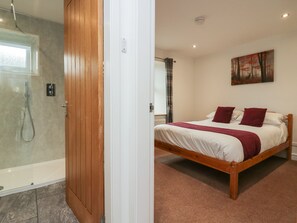2 bedrooms, individually decorated, individually furnished, free WiFi - 8 Little Mell Fell (Penrith)