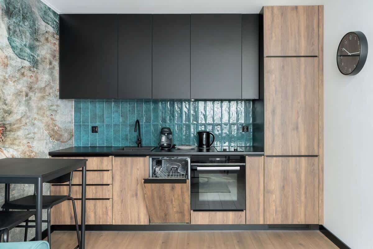 Kühlschrank, Ofen, Herdplatte, Geschirrspüler