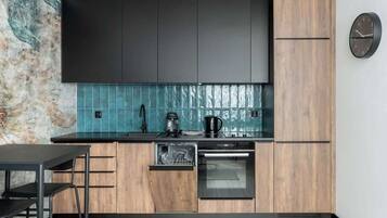 Kühlschrank, Ofen, Herdplatte, Geschirrspüler