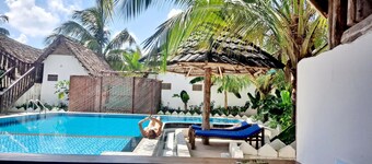 The New Blue Waves Hotel