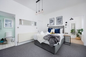 Apartamento standard | 1 quarto, escrivaninha, ferros/tábuas de passar roupa, Wi-Fi de cortesia