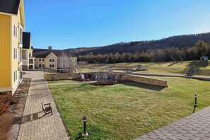 Terrace/patio - Mountain Vista 3-BR Haven at Jackson Gore Resort (Ludlow)