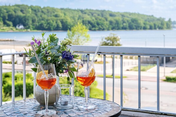 Outdoor dining - Meeresbrise.. Direkt an der Ostsee (Harrislee)