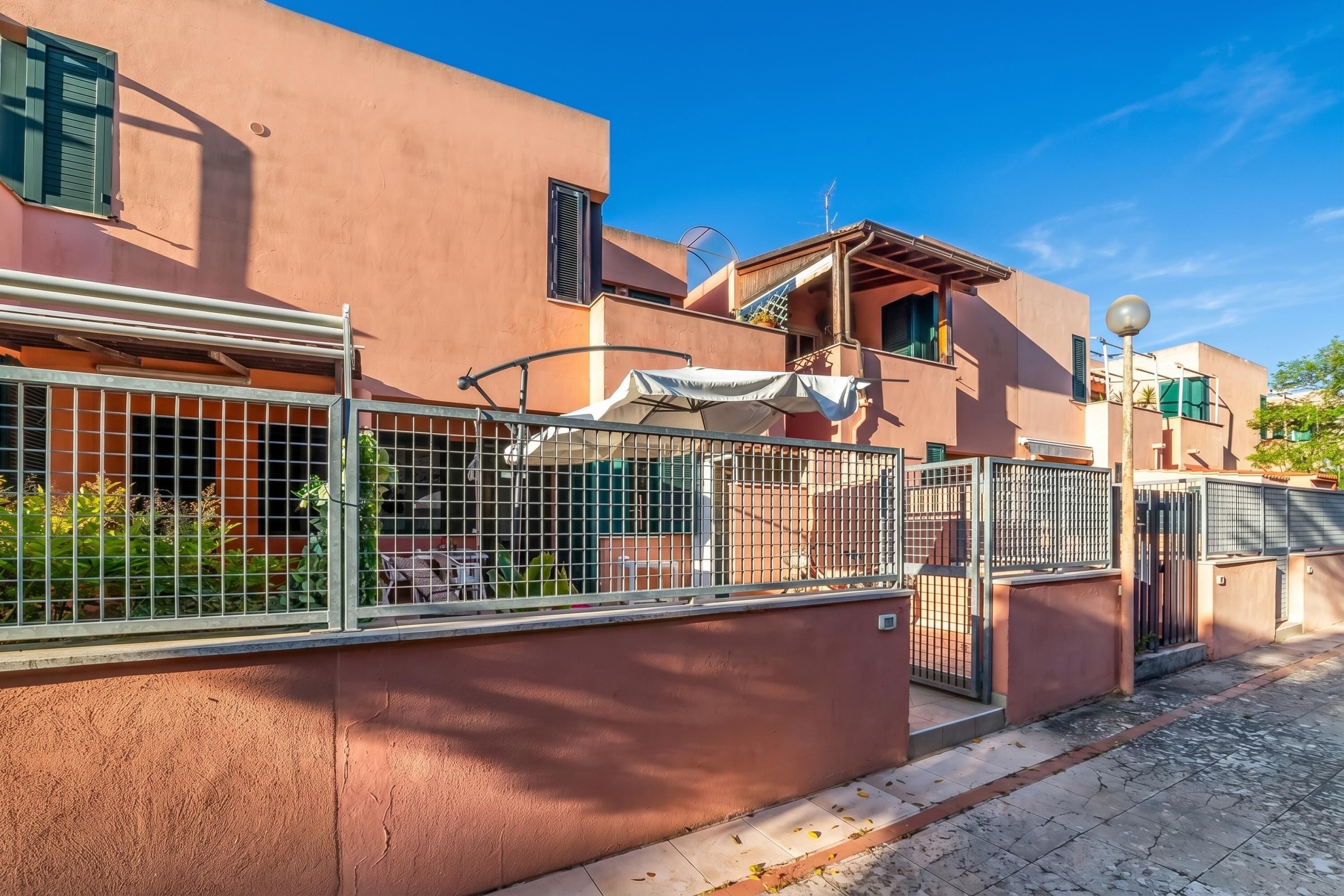 Family House, Multiple Bedrooms (Villetta Tamari 300 meters from the) | Property grounds