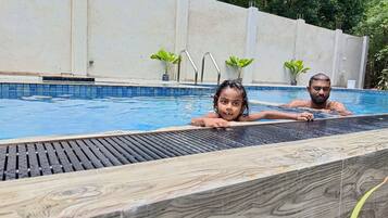 Outdoor pool, pool umbrellas