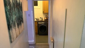 Apartment | Interior - Beautiful 2-bed Haven In Chelsea (London)