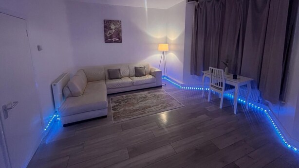 Apartment | Living area - Beautiful 2-bed Haven In Chelsea (London)