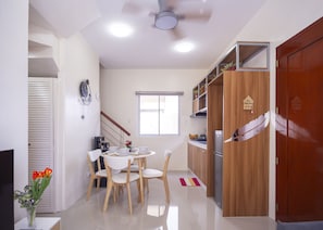 House | Dining - Holiday Home in Panglao Island Bohol (Dauis)