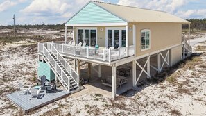 Exterior - Gorgeous, Gulf Front 3 Bdrm/2 Ba Luxury Private home with awesome Gulf Views! (Gulf Shores)