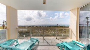 Property grounds - "Sunshine Daydream" Stunning Views! Beach Front! Pool Jan-Feb discounts. (Navarre)