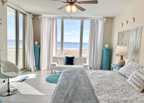 3 bedrooms, iron/ironing board, travel crib, WiFi - "Sunshine Daydream" Stunning Views! Beach Front! Pool Jan-Feb discounts. (Navarre)