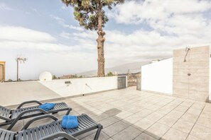 Terrace/patio - Description (El Paso)