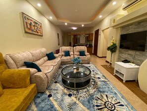 Living area - Lux Suites Lily Holiday Homes Shanzu (Mombasa)