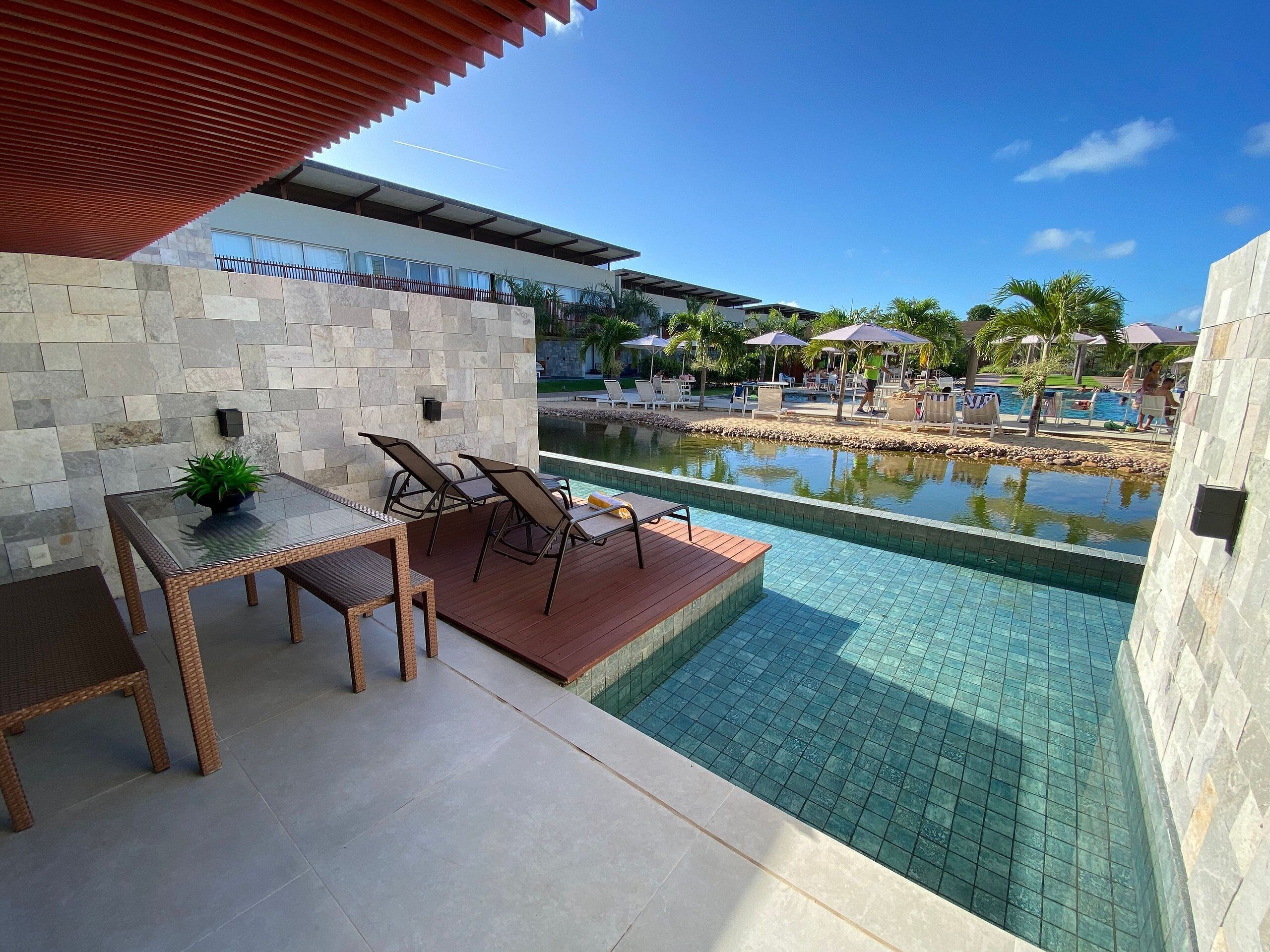 Basic Apartment | Pool