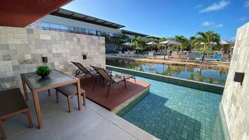 Basic Apartment | Pool