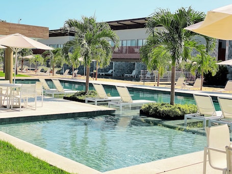 Basic Apartment | Pool | Outdoor pool