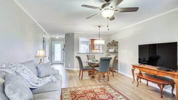 Apartment (2 Bedrooms) | Front of property