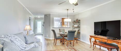 Apartment (2 Bedrooms) | Front of property