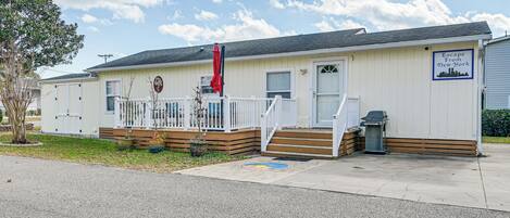 Hus (3 Bedrooms) | Overnatningsstedets facade