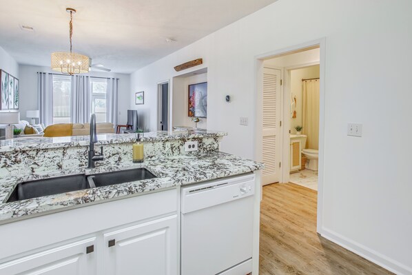 Apartment (2 Bedrooms) | Interior - Golf Course View & Pool Access: River Oaks Condo (Myrtle Beach)