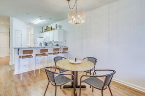 Apartment (2 Bedrooms) | Interior - Golf Course View & Pool Access: River Oaks Condo (Myrtle Beach)