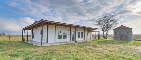 House (3 Bedrooms) | Front of property